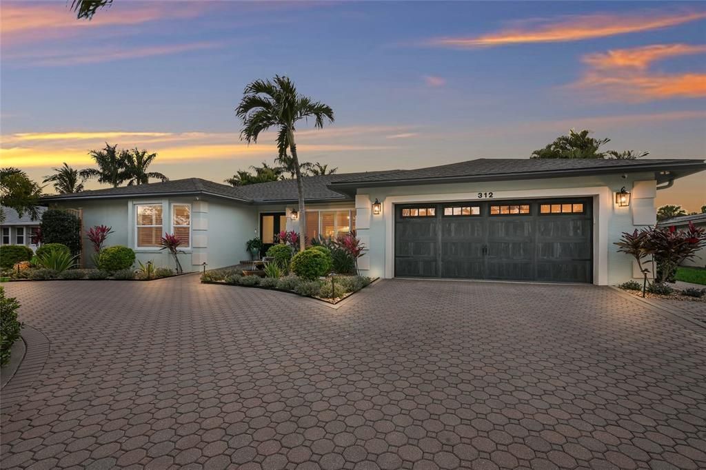 Activo con contrato: $1,649,000 (4 camas, 2 baños, 2970 Pies cuadrados)