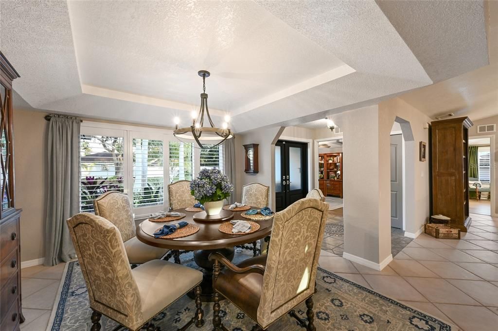 Activo con contrato: $1,649,000 (4 camas, 2 baños, 2970 Pies cuadrados)