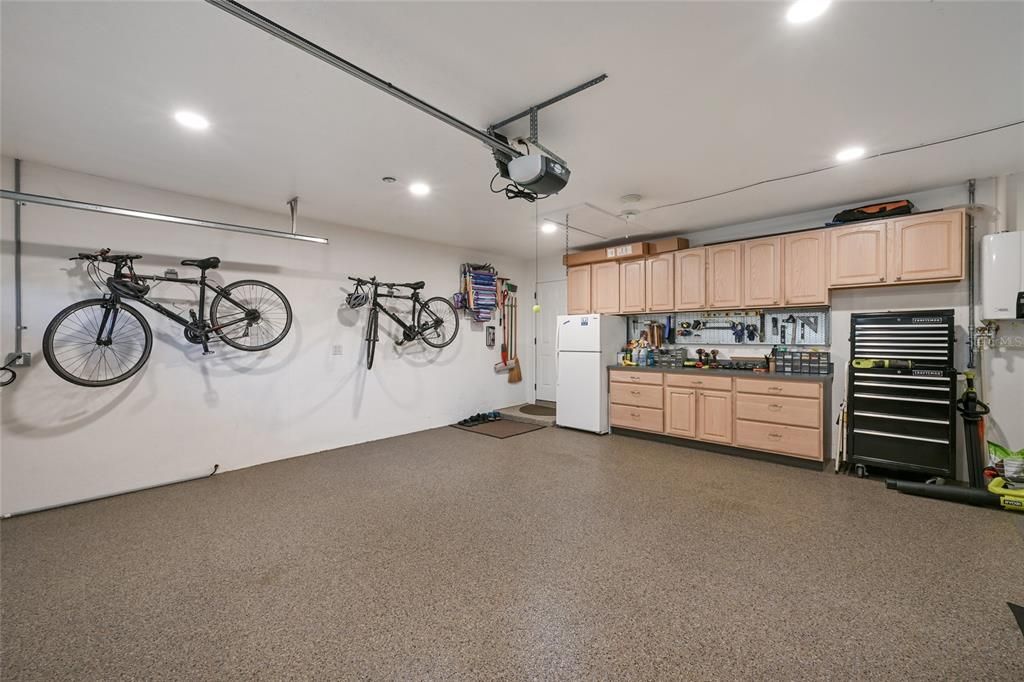Activo con contrato: $1,649,000 (4 camas, 2 baños, 2970 Pies cuadrados)