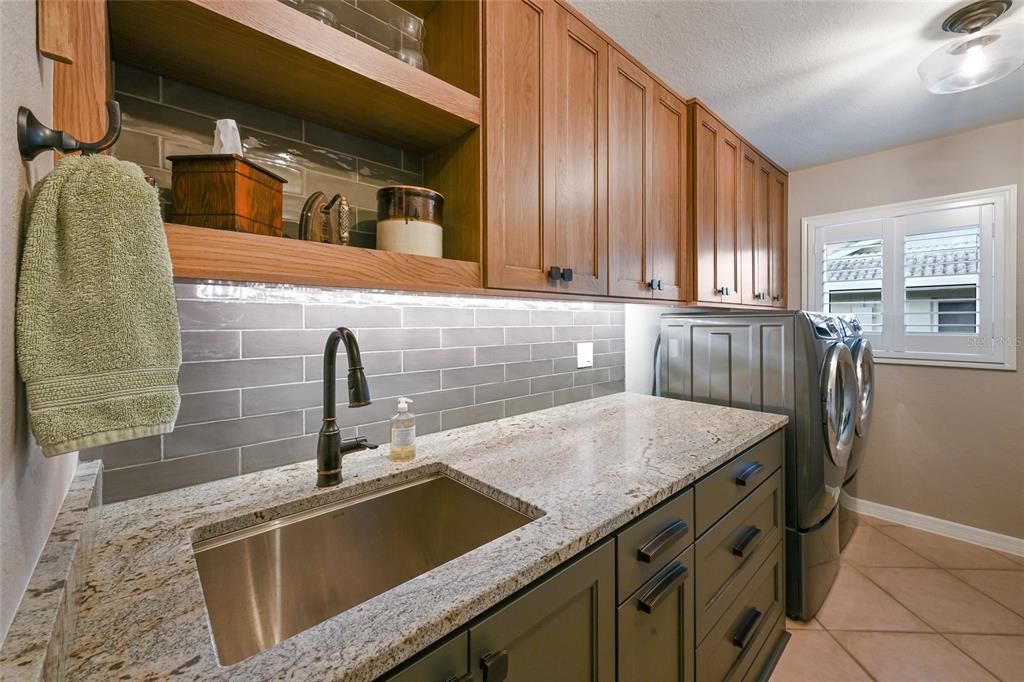 Activo con contrato: $1,649,000 (4 camas, 2 baños, 2970 Pies cuadrados)