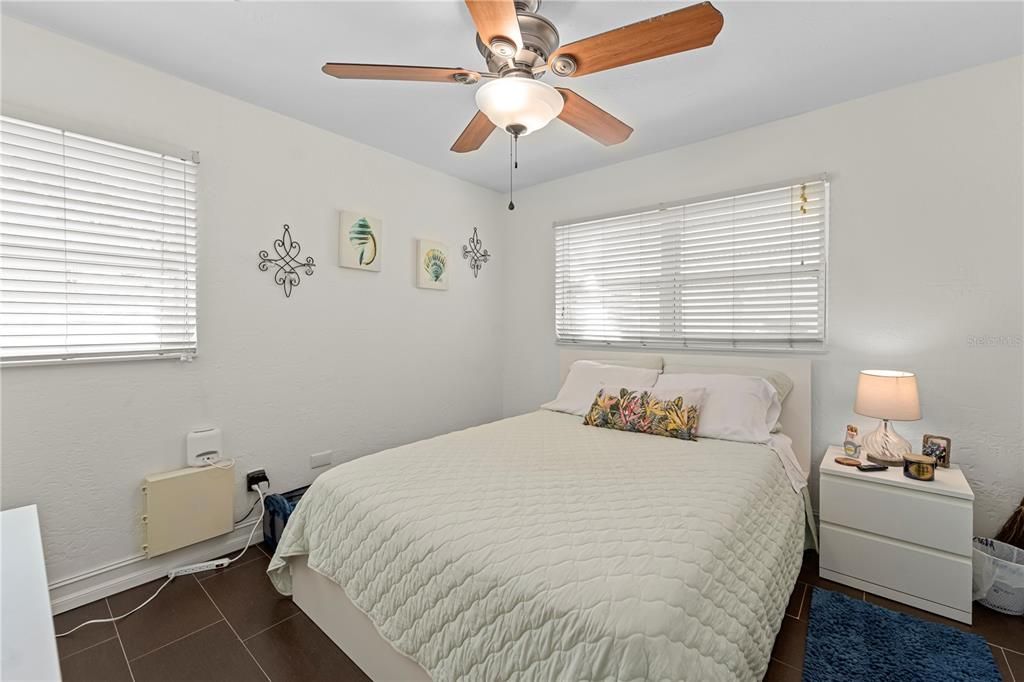 На продажу: $500,000 (2 спален, 0 ванн, 926 Квадратных фут)