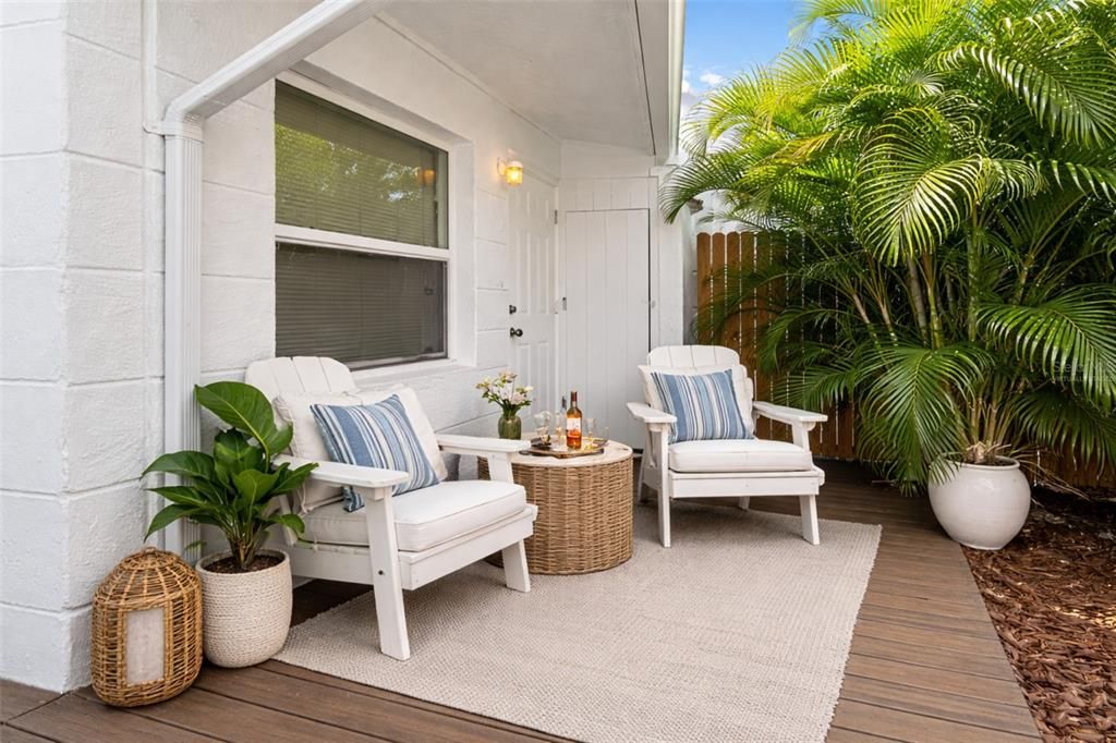 На продажу: $500,000 (2 спален, 0 ванн, 926 Квадратных фут)