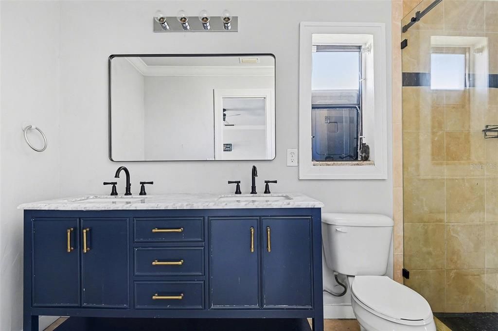 Activo con contrato: $294,950 (3 camas, 2 baños, 1492 Pies cuadrados)