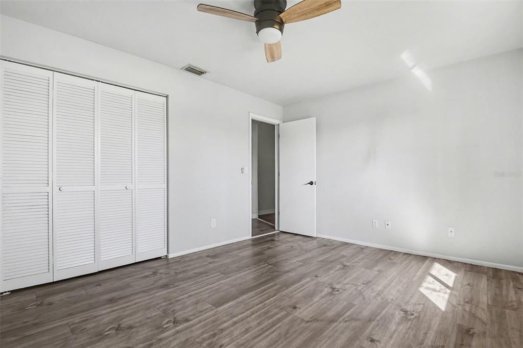 Activo con contrato: $294,950 (3 camas, 2 baños, 1492 Pies cuadrados)