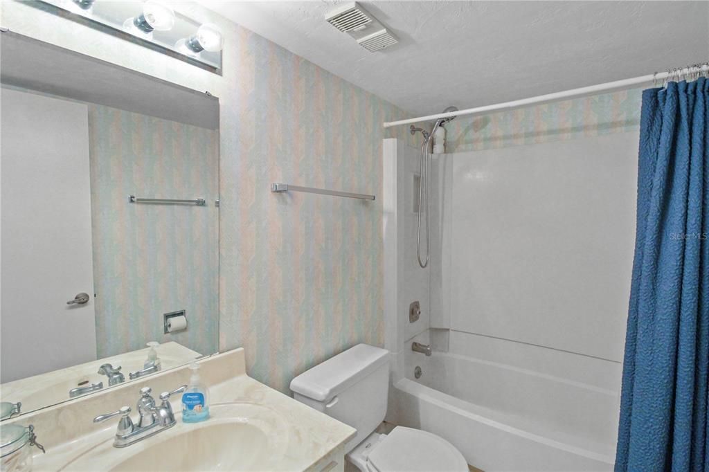 En Venta: $225,000 (2 camas, 2 baños, 1102 Pies cuadrados)
