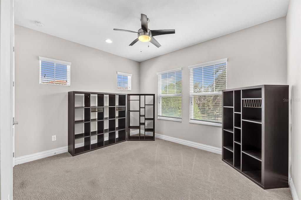For Sale: $1,150,000 (4 beds, 4 baths, 3772 Square Feet)