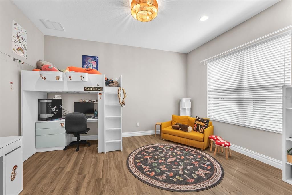 For Sale: $1,150,000 (4 beds, 4 baths, 3772 Square Feet)