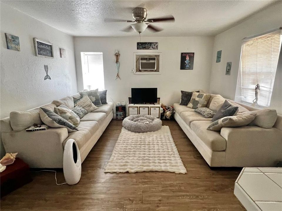 Activo con contrato: $169,000 (3 camas, 2 baños, 1068 Pies cuadrados)