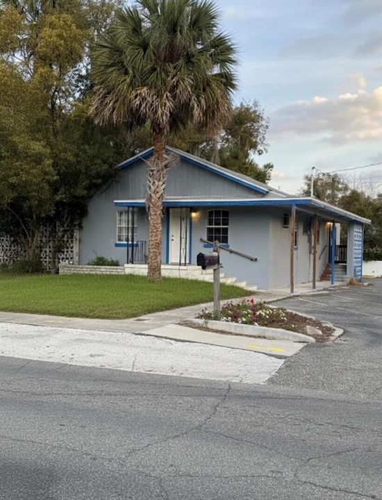 Activo con contrato: $169,000 (3 camas, 2 baños, 1068 Pies cuadrados)