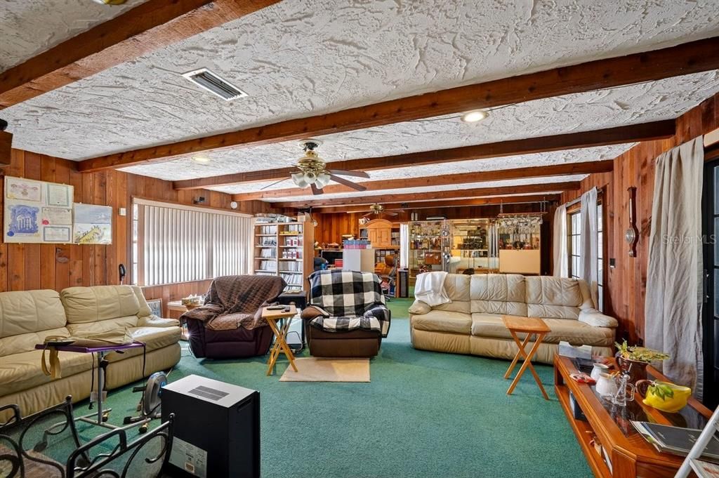 Active With Contract: $499,900 (3 beds, 2 baths, 2584 Square Feet)