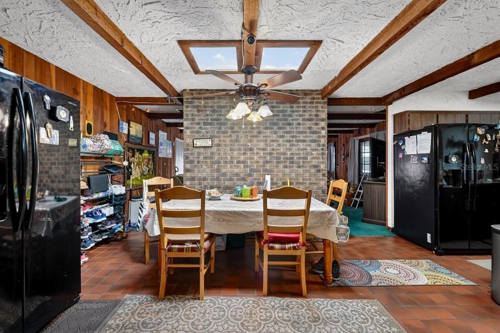 Active With Contract: $499,900 (3 beds, 2 baths, 2584 Square Feet)