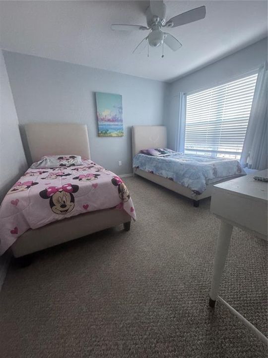 Active With Contract: $1,800 (3 beds, 2 baths, 1296 Square Feet)