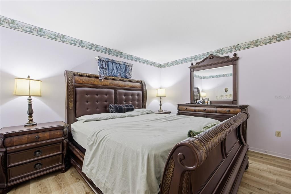 For Sale: $590,000 (3 beds, 2 baths, 1850 Square Feet)