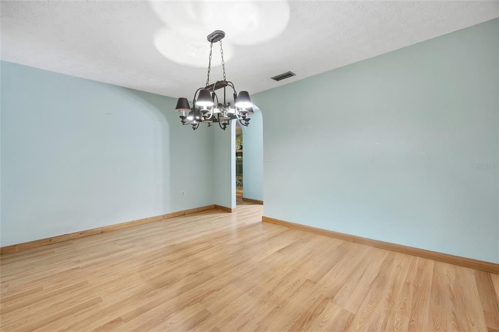 For Sale: $590,000 (3 beds, 2 baths, 1850 Square Feet)