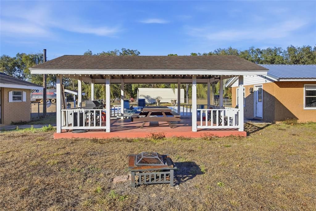 For Sale: $590,000 (3 beds, 2 baths, 1850 Square Feet)