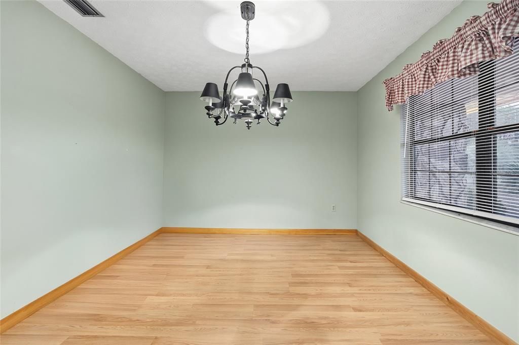 For Sale: $590,000 (3 beds, 2 baths, 1850 Square Feet)