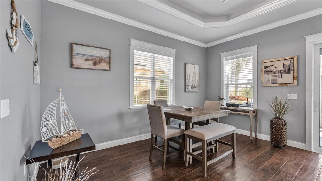 For Sale: $529,900 (1 beds, 1 baths, 893 Square Feet)