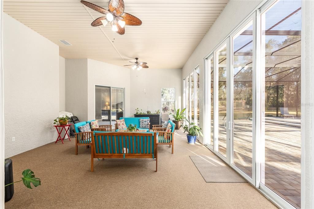 En Venta: $1,200,000 (4 camas, 3 baños, 4090 Pies cuadrados)