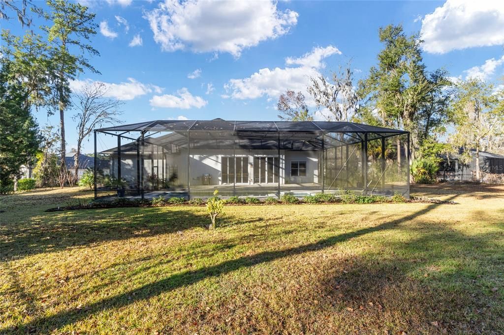 En Venta: $1,200,000 (4 camas, 3 baños, 4090 Pies cuadrados)