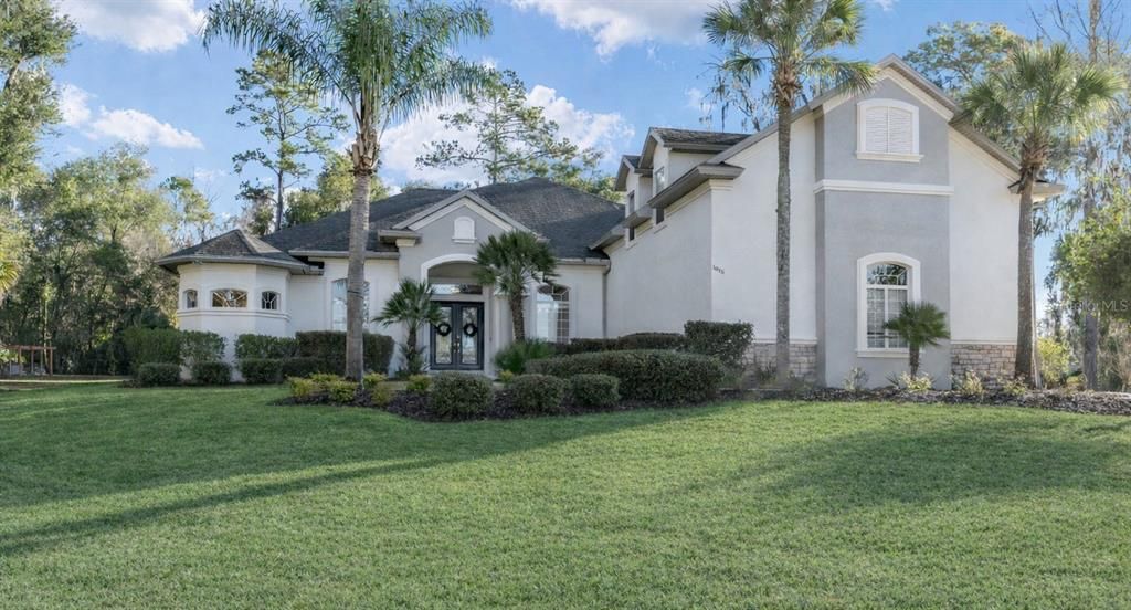 En Venta: $1,200,000 (4 camas, 3 baños, 4090 Pies cuadrados)