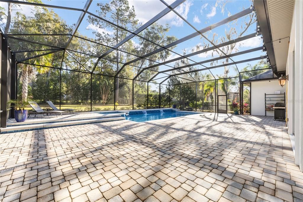 En Venta: $1,200,000 (4 camas, 3 baños, 4090 Pies cuadrados)