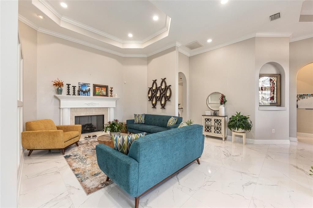 En Venta: $1,200,000 (4 camas, 3 baños, 4090 Pies cuadrados)