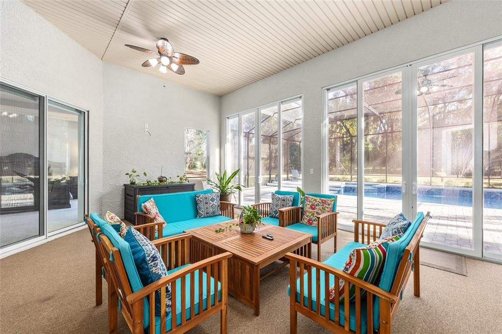 En Venta: $1,200,000 (4 camas, 3 baños, 4090 Pies cuadrados)