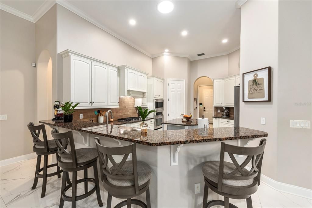 En Venta: $1,200,000 (4 camas, 3 baños, 4090 Pies cuadrados)