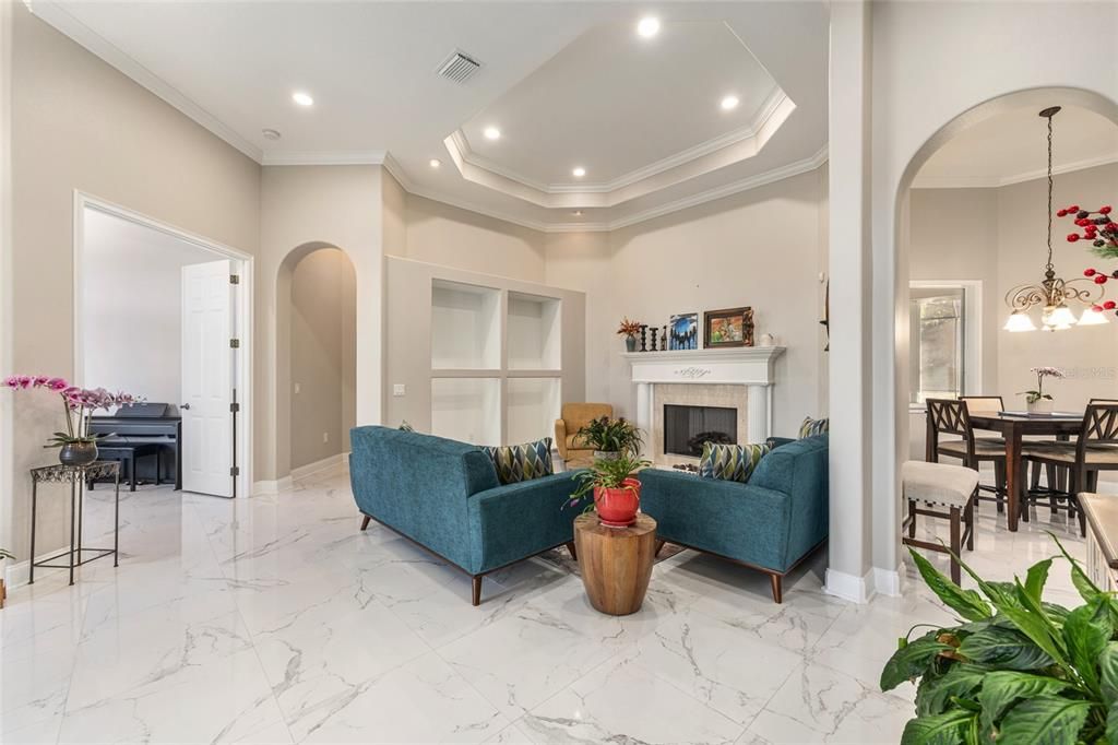 En Venta: $1,200,000 (4 camas, 3 baños, 4090 Pies cuadrados)