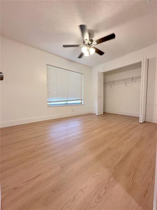En Venta: $389,800 (3 camas, 2 baños, 2100 Pies cuadrados)