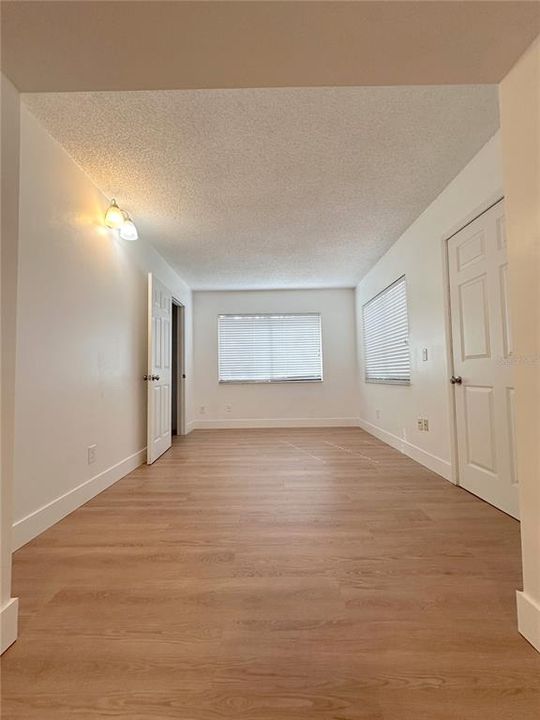 En Venta: $389,800 (3 camas, 2 baños, 2100 Pies cuadrados)