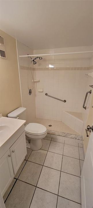 For Sale: $149,500 (2 beds, 2 baths, 897 Square Feet)