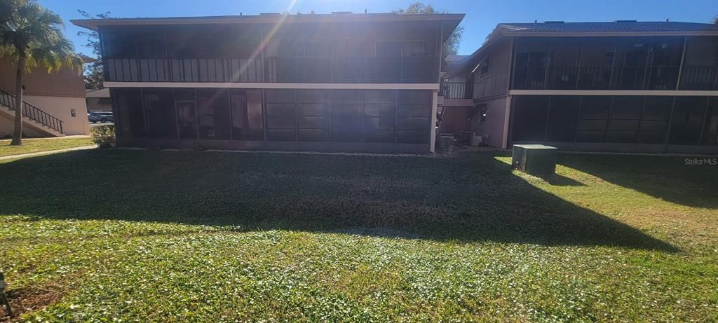 For Sale: $149,500 (2 beds, 2 baths, 897 Square Feet)