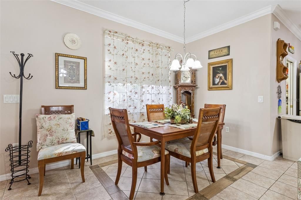 For Sale: $290,000 (3 beds, 2 baths, 1570 Square Feet)