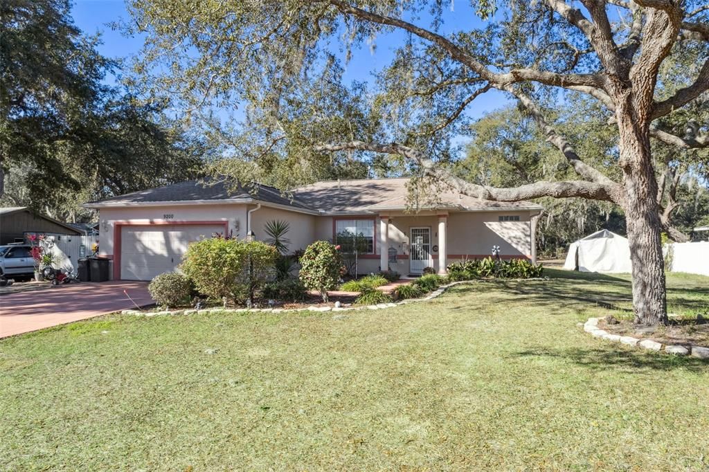 For Sale: $290,000 (3 beds, 2 baths, 1570 Square Feet)