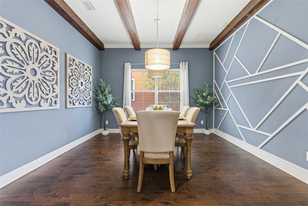 Activo con contrato: $749,900 (5 camas, 4 baños, 4221 Pies cuadrados)