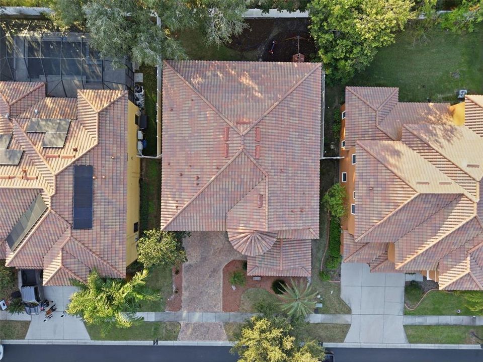 Activo con contrato: $749,900 (5 camas, 4 baños, 4221 Pies cuadrados)