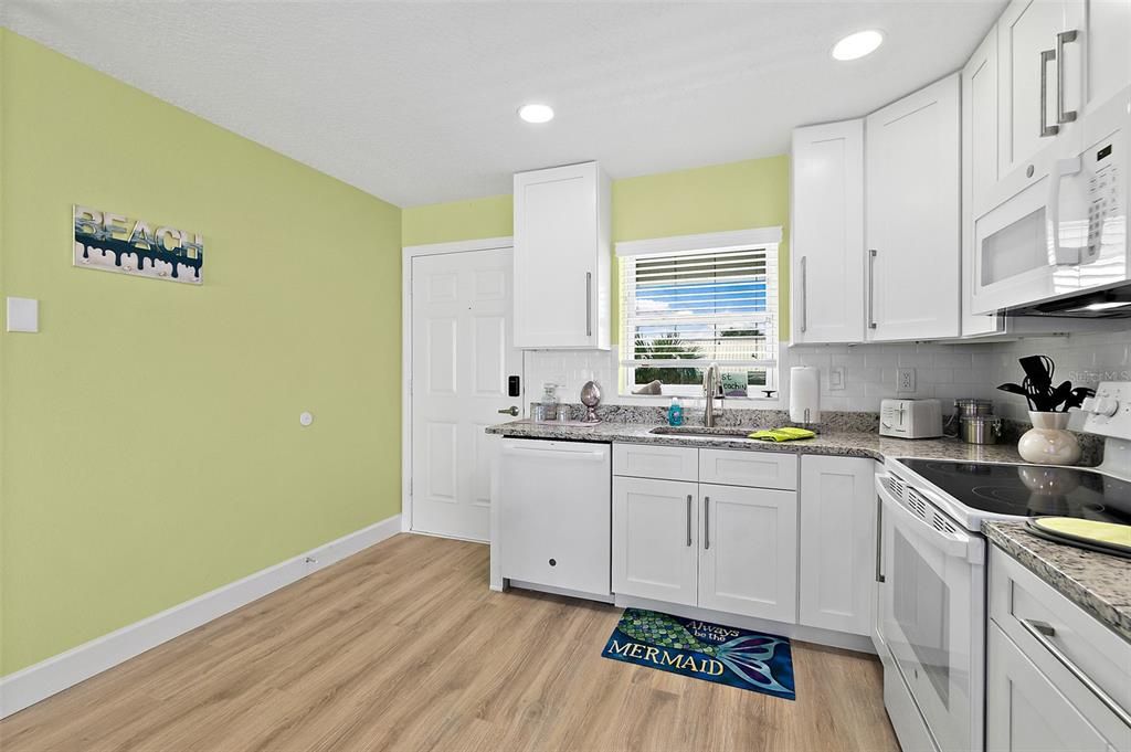 For Rent: $1,650 (2 beds, 1 baths, 750 Square Feet)