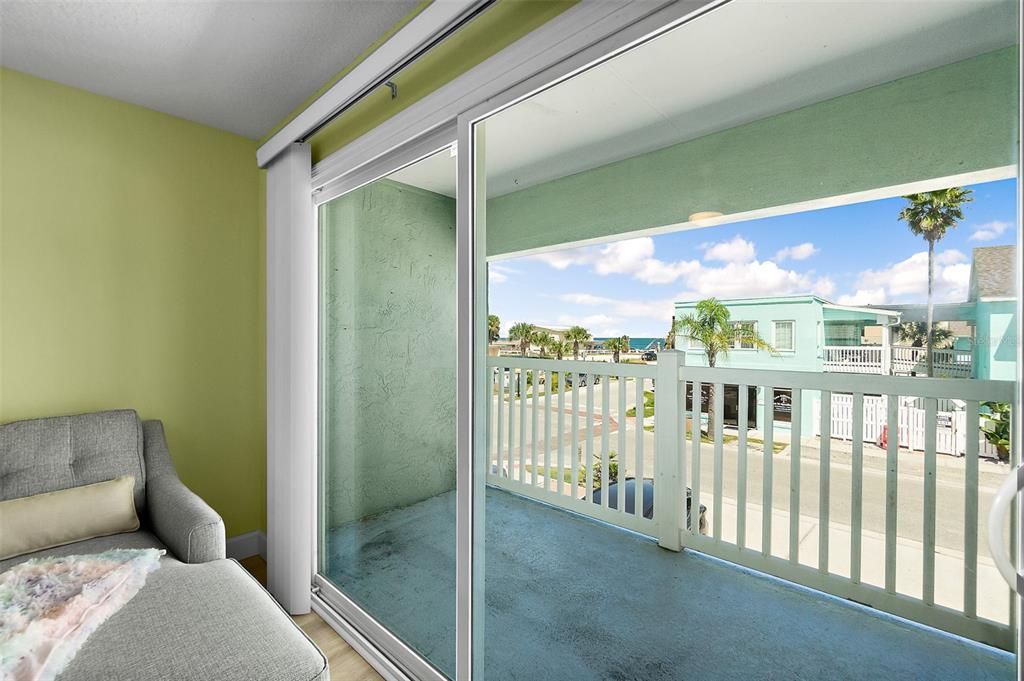 For Rent: $1,650 (2 beds, 1 baths, 750 Square Feet)