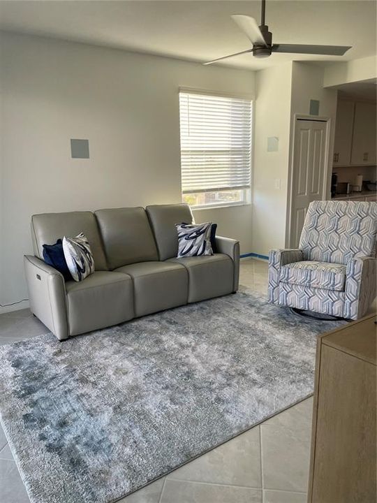 For Rent: $5,900 (2 beds, 2 baths, 1313 Square Feet)