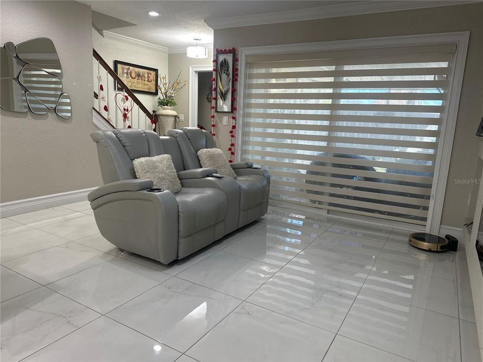 Active With Contract: $255,000 (2 beds, 1 baths, 1056 Square Feet)