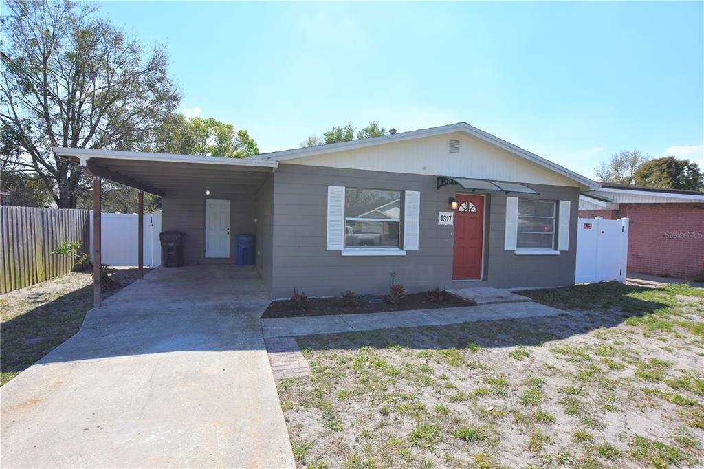 Recently Rented: $1,435 (2 beds, 1 baths, 936 Square Feet)