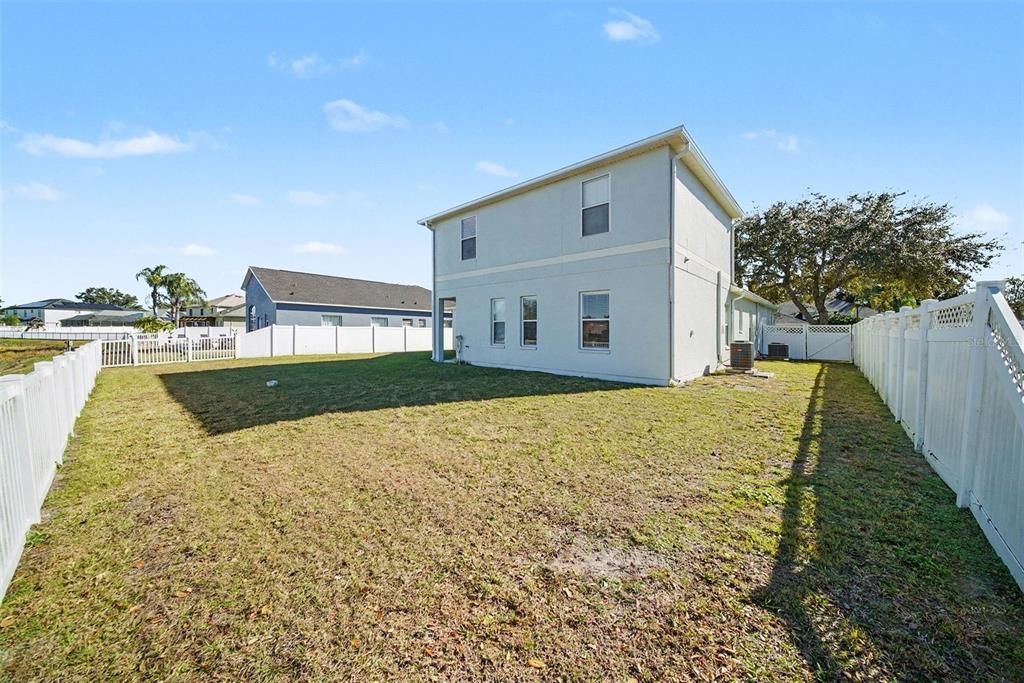 Activo con contrato: $490,000 (5 camas, 4 baños, 3041 Pies cuadrados)