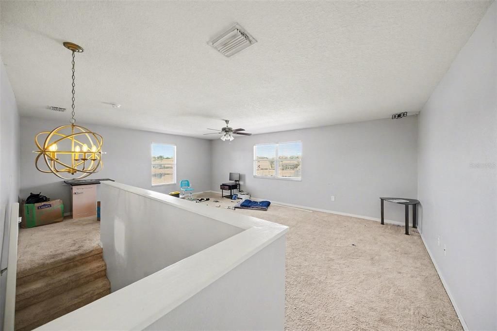 Activo con contrato: $490,000 (5 camas, 4 baños, 3041 Pies cuadrados)