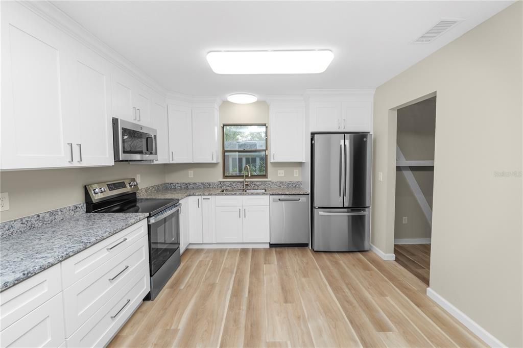 En Venta: $349,000 (3 camas, 2 baños, 1780 Pies cuadrados)