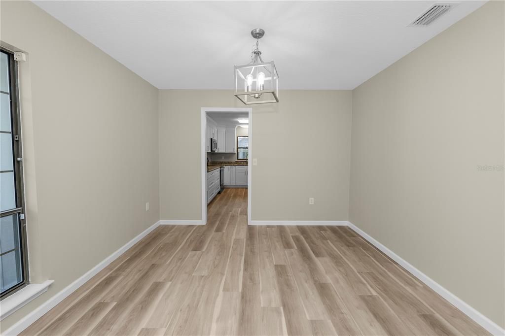 En Venta: $349,000 (3 camas, 2 baños, 1780 Pies cuadrados)