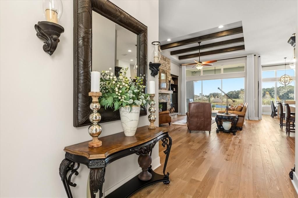 En Venta: $875,000 (3 camas, 3 baños, 2647 Pies cuadrados)