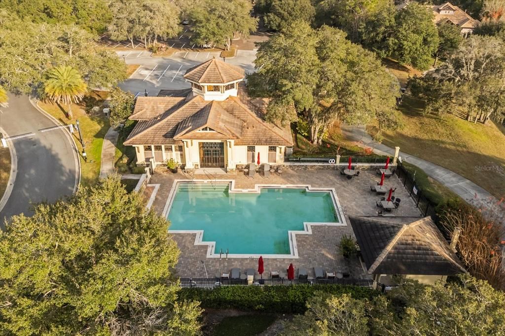 En Venta: $875,000 (3 camas, 3 baños, 2647 Pies cuadrados)