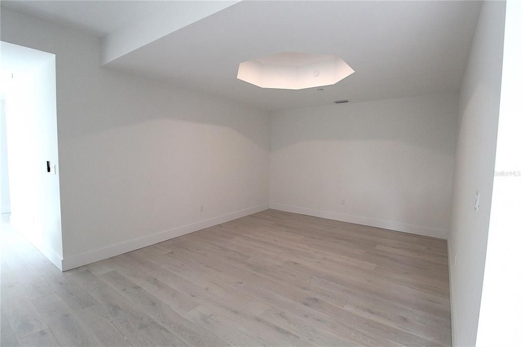 For Rent: $3,775 (3 beds, 2 baths, 2168 Square Feet)