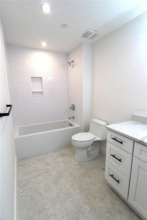 For Rent: $3,775 (3 beds, 2 baths, 2168 Square Feet)